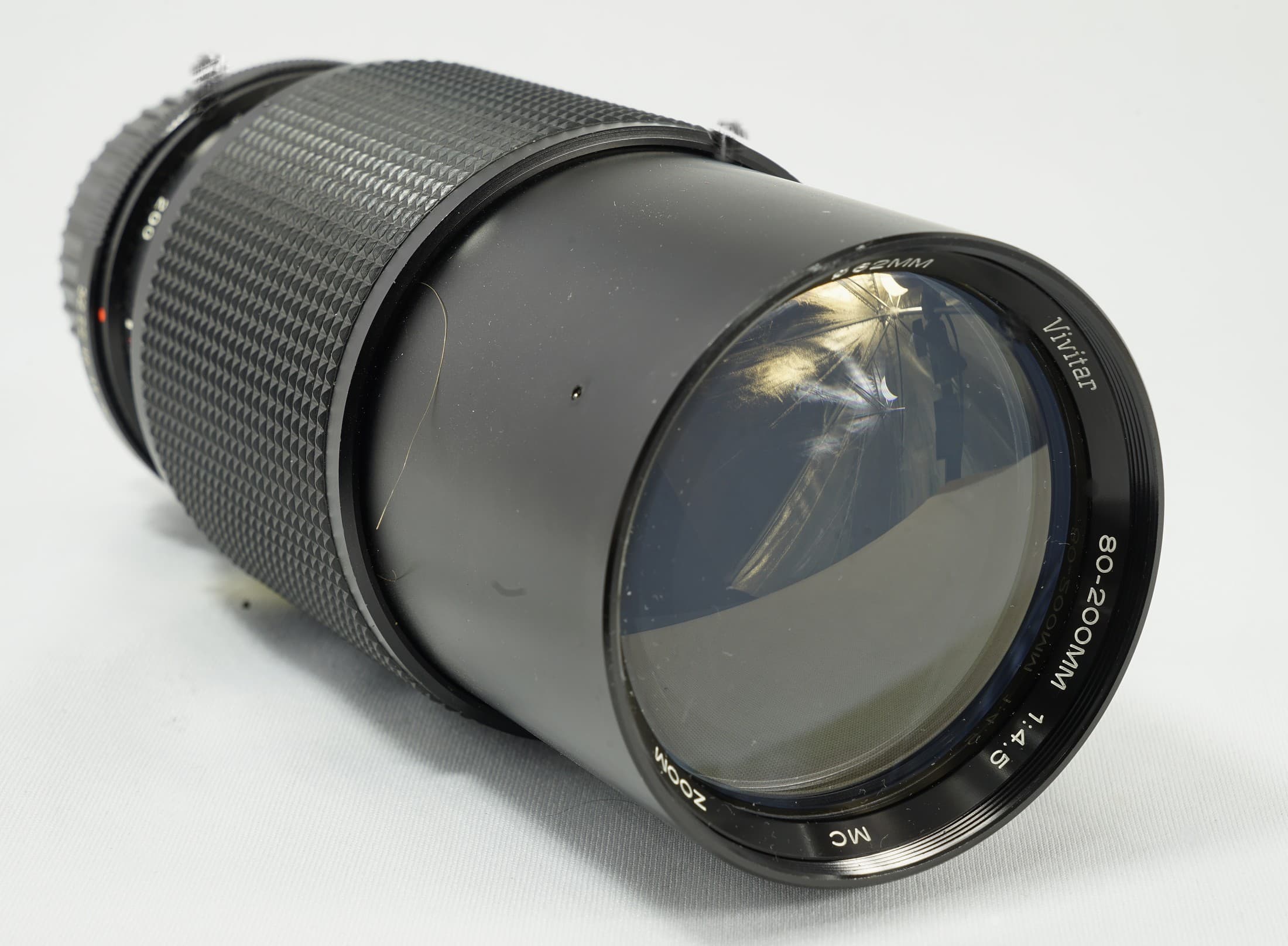 Vivitar Vivitar  : 28 mm, f2.8  heritage lens body