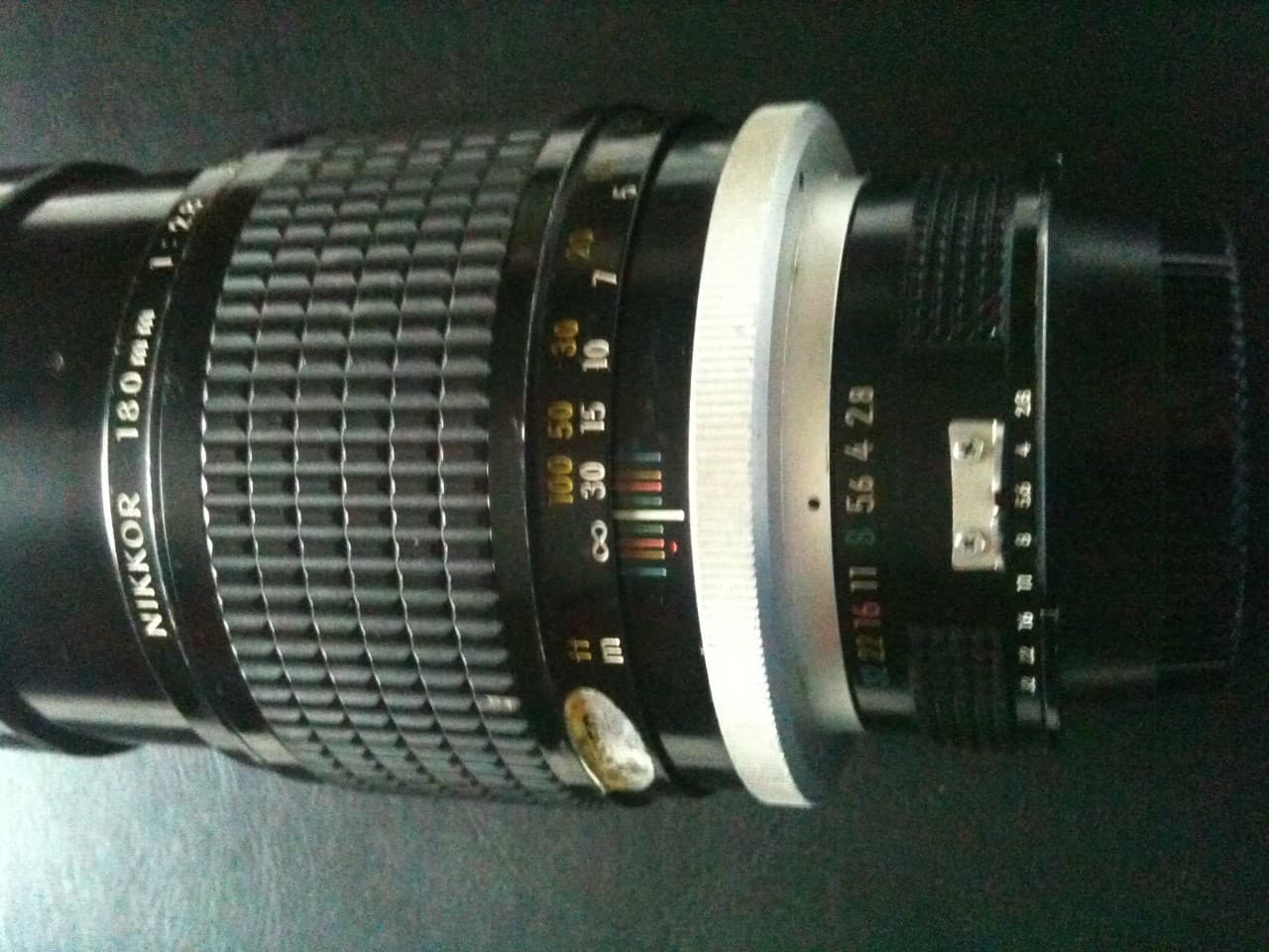 Nikon 180mm f/2.8 ED AI-S heritage lens body