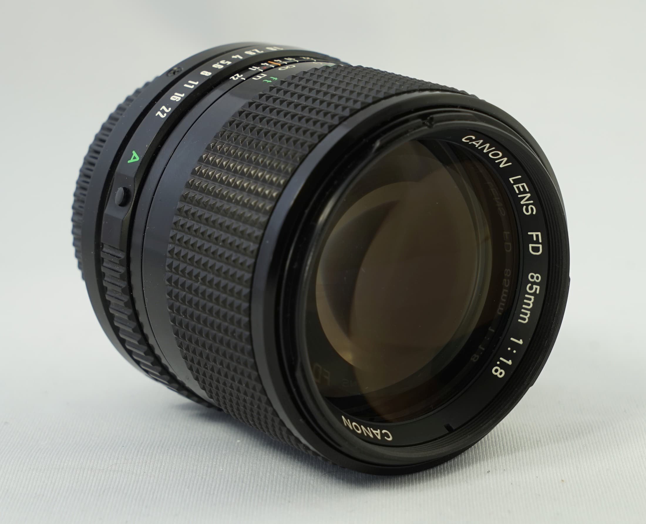 Canon FD 85mm f/1.8 heritage lens body