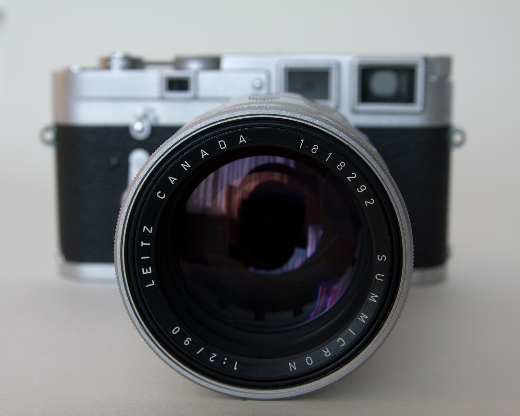 Leica Summicron-R 90mm f/2 heritage lens body