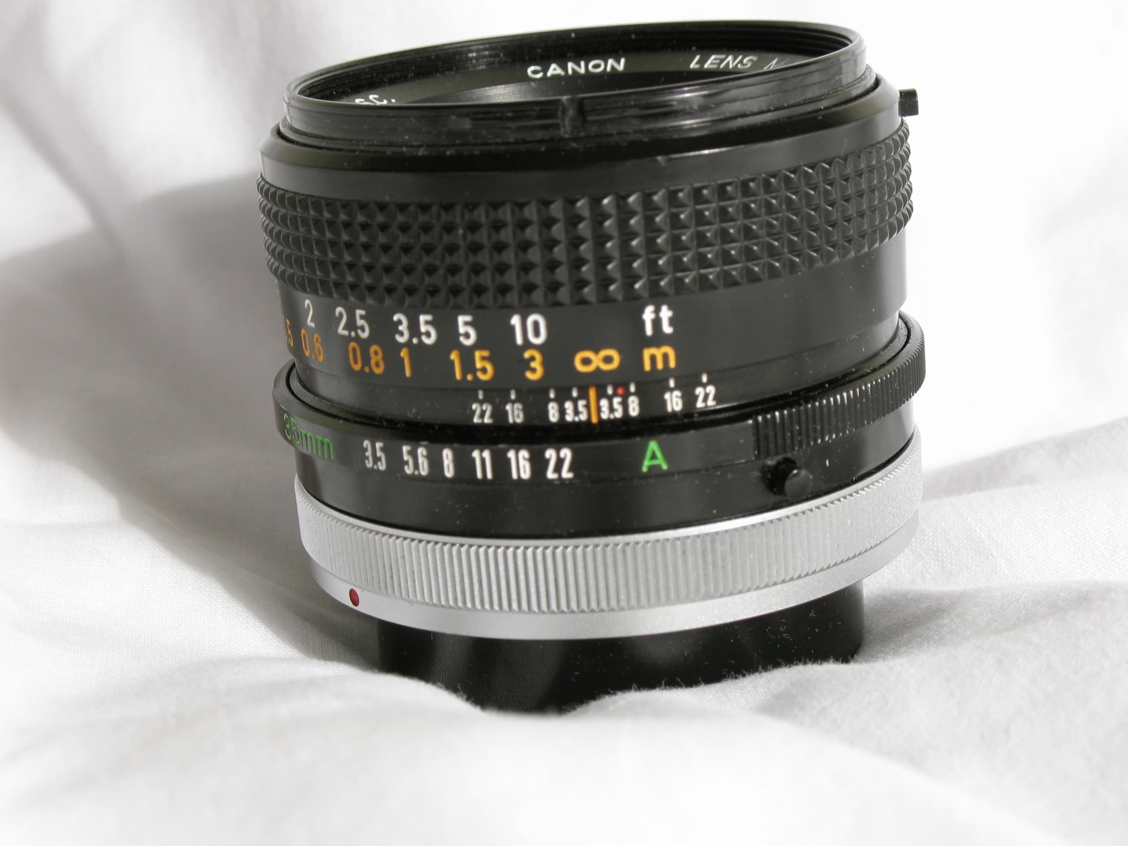 Canon FD 35mm f/2 heritage lens body