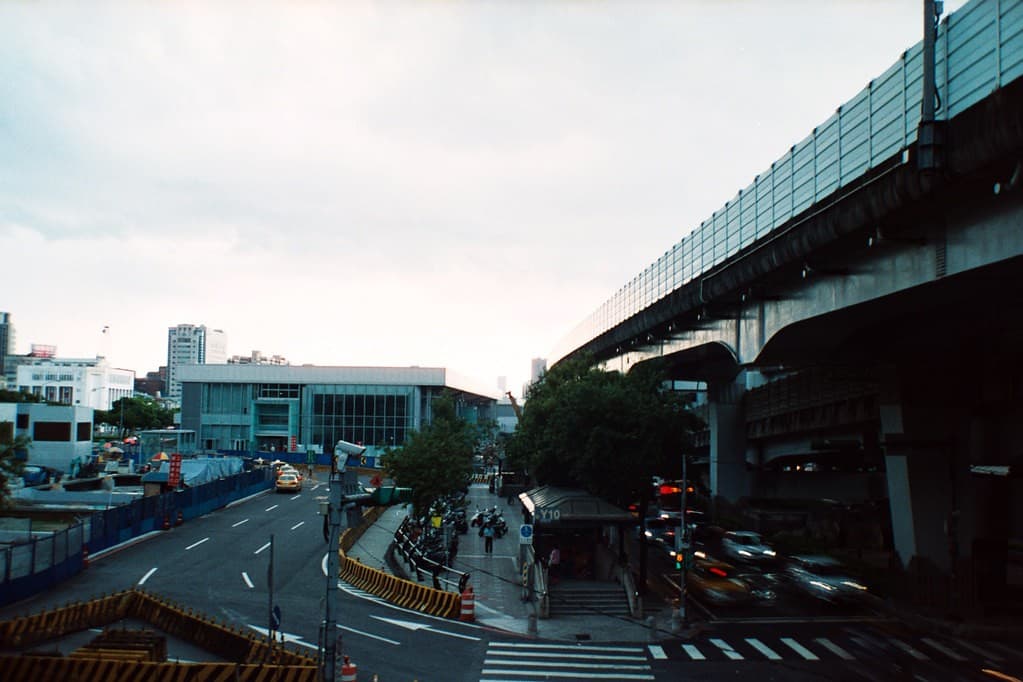 Revuenon Revuenon 35mm f2.8 heritage sample 3