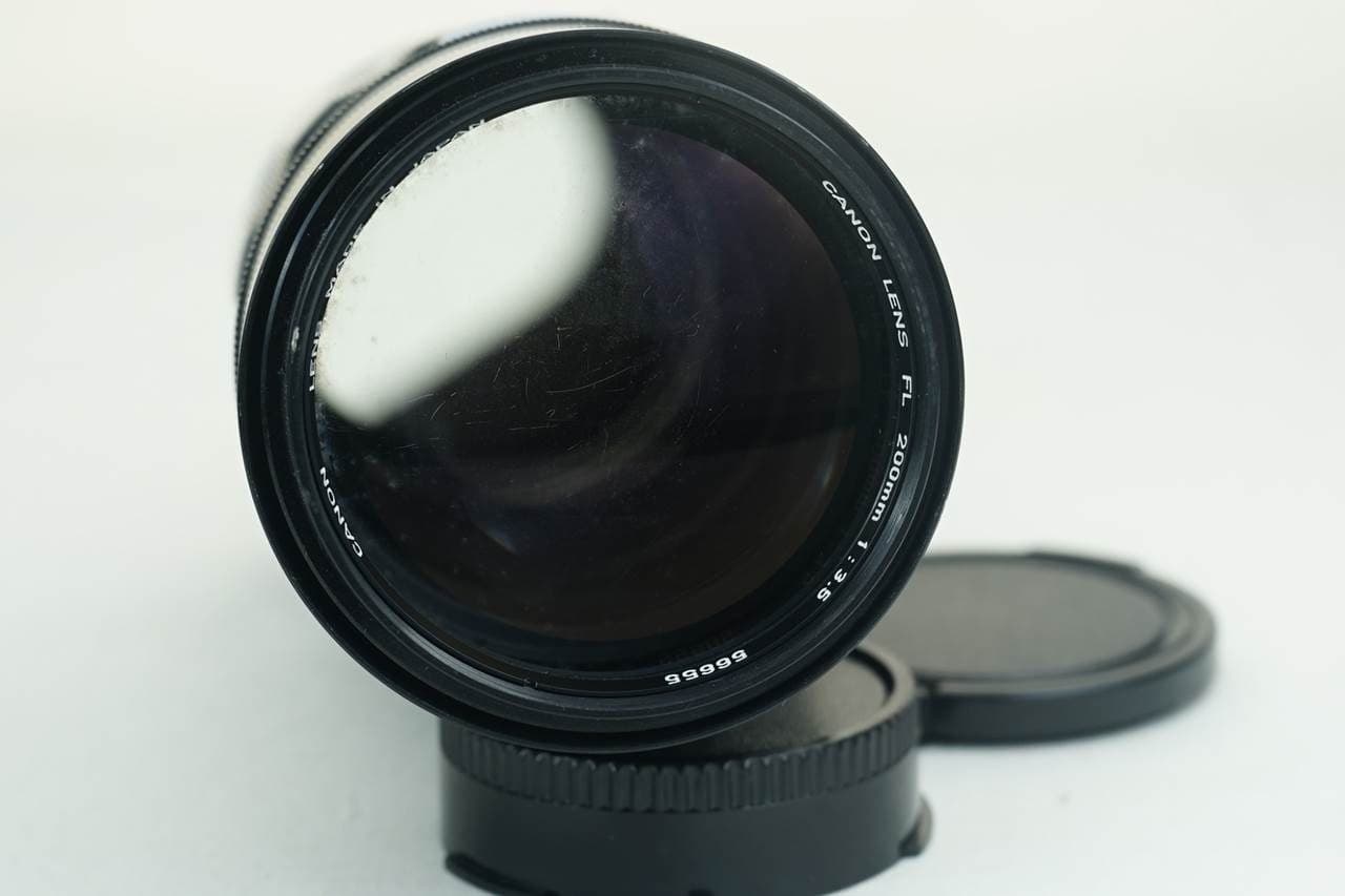Canon Canon 200mm f3.5 heritage lens body