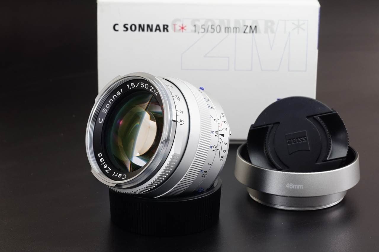 Carl Zeiss Carl Zeiss Sonnar T* E 24mm f1.8 ZA (SEL24F18Z) heritage lens body