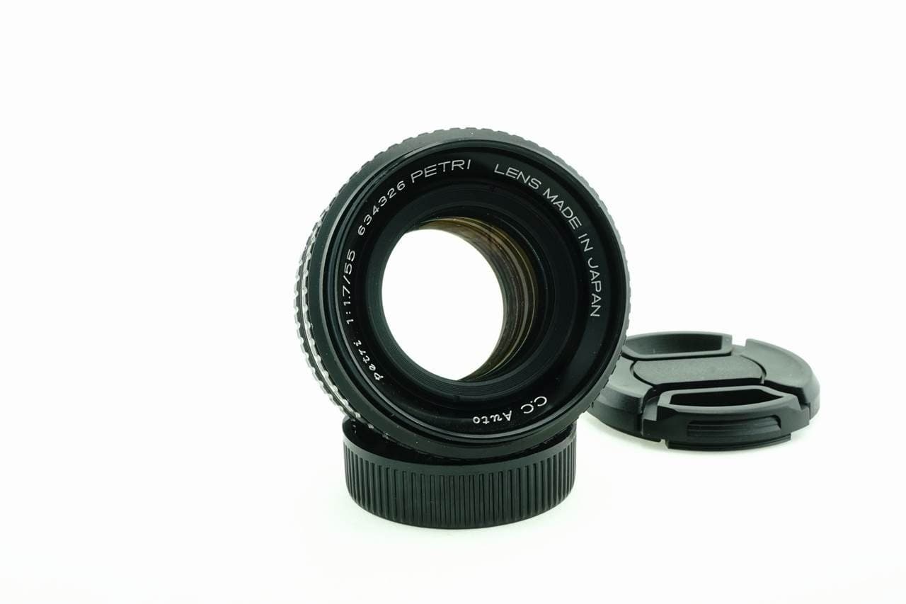 Petri Petri 55mm f1.8 heritage lens body