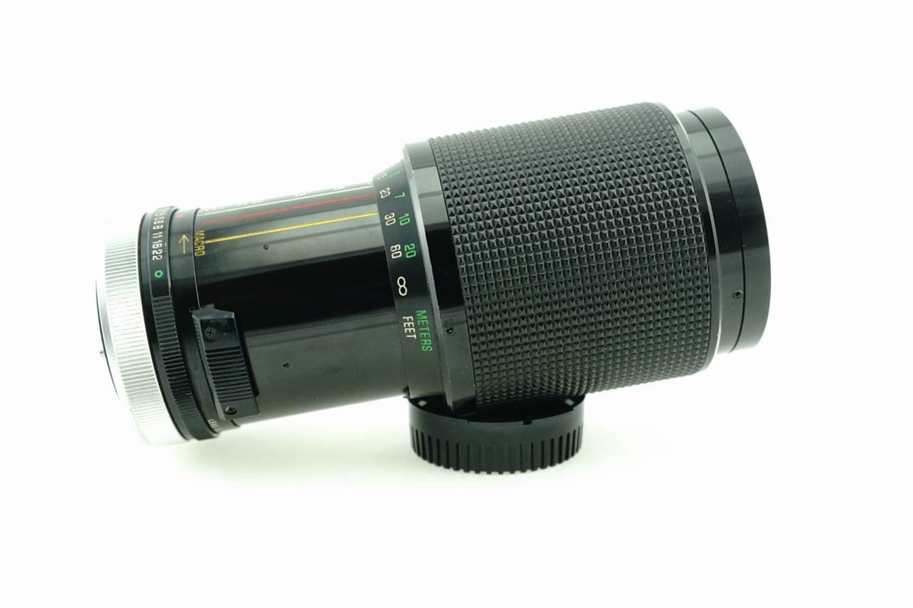 Vivitar Vivitar Series 1 (Kiron), 70-210mm f3.5 Macro view 3