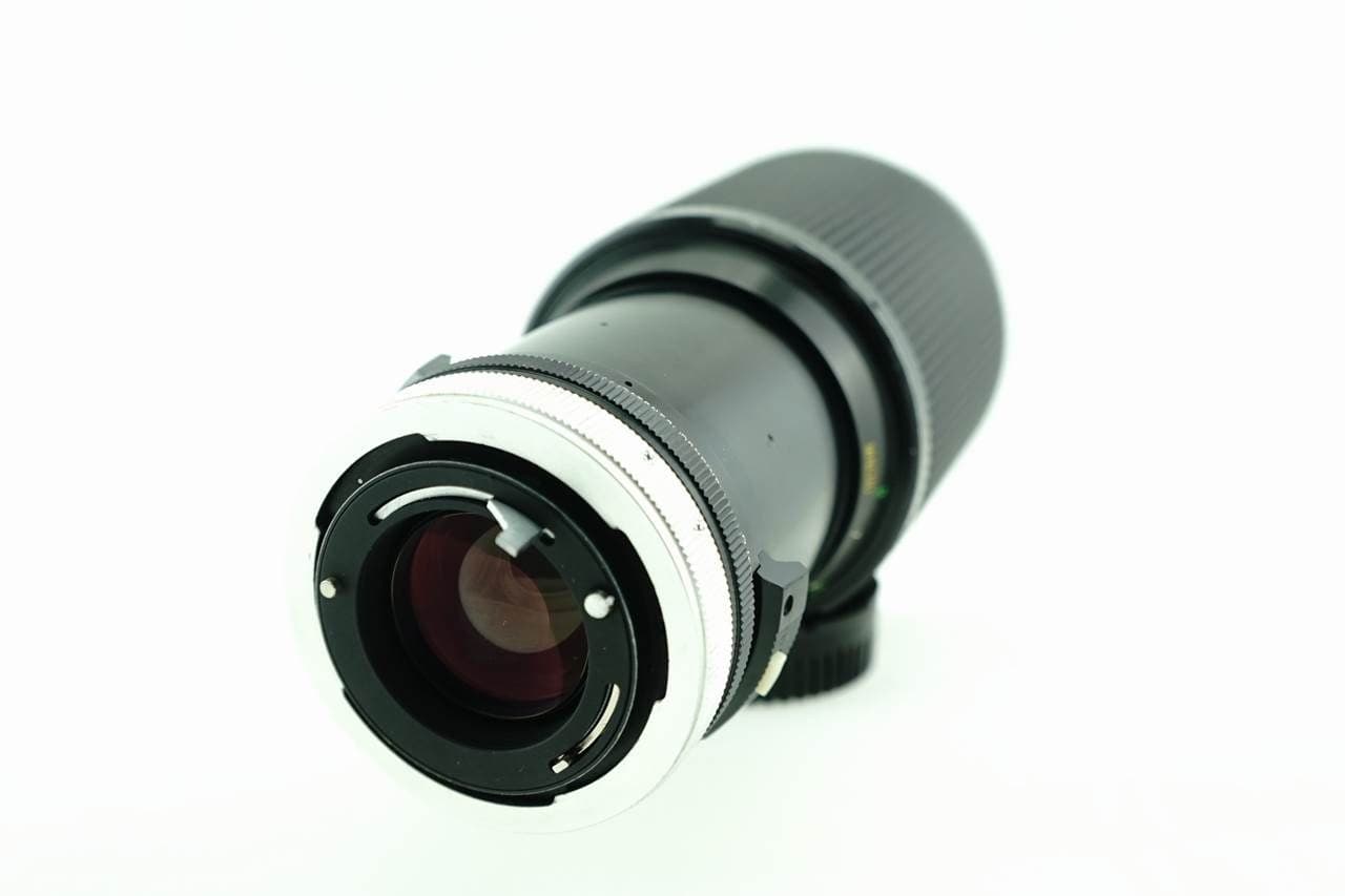 Vivitar Vivitar Series 1 (Kiron), 70-210mm f3.5 Macro view 7