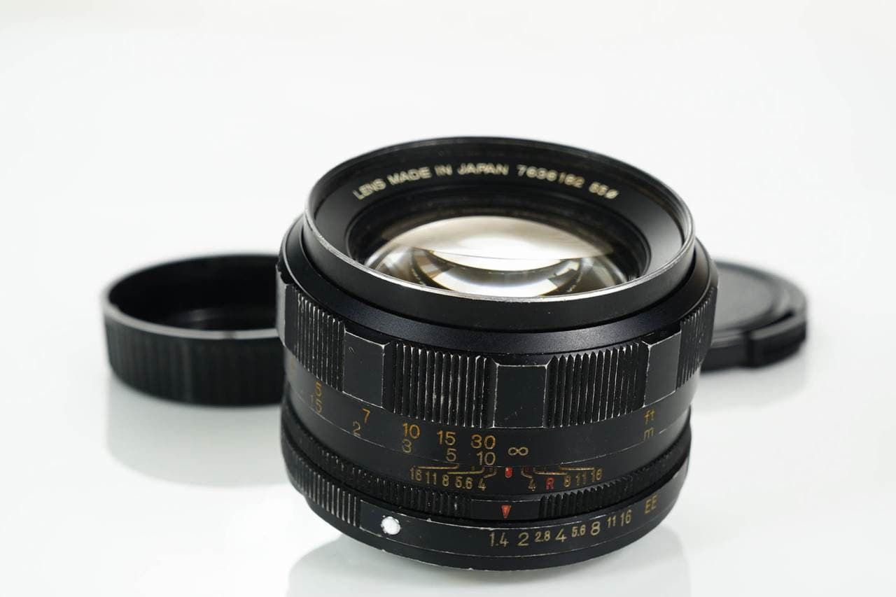 Konica Konica 50mm f1.4 view 6