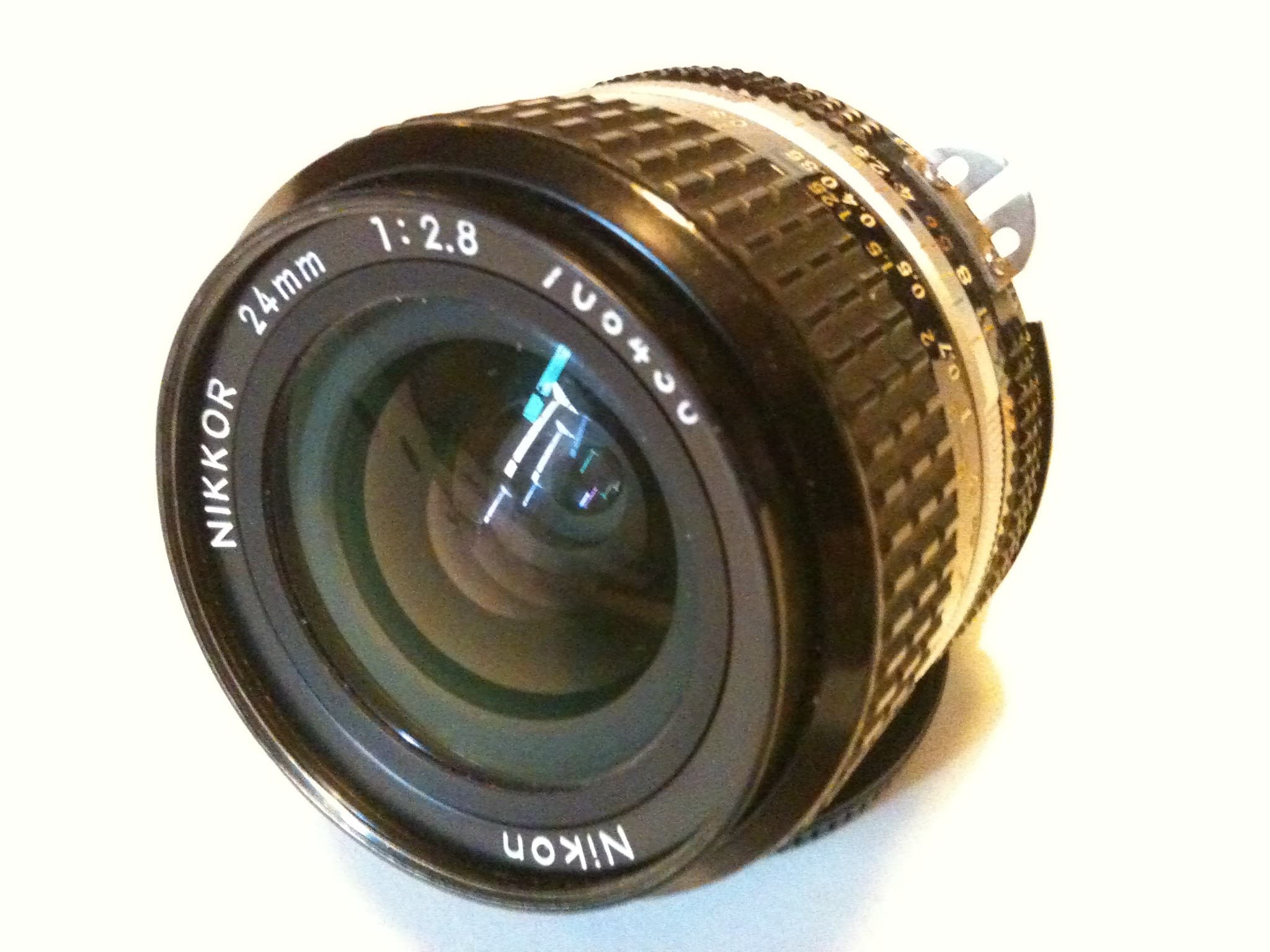 Nikon 24mm f/2.8 AI-S heritage lens body