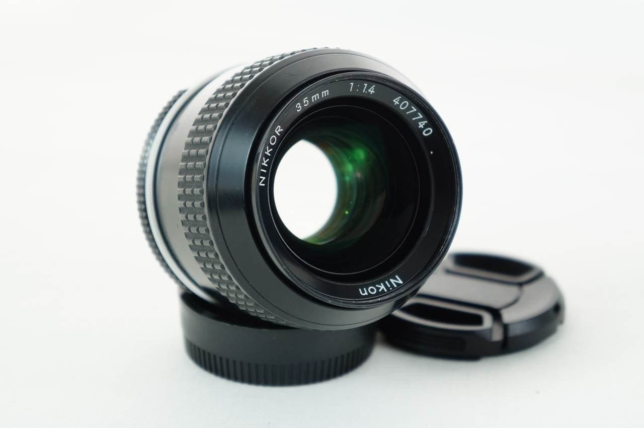 Nikon Nikon 35mm f1.4 heritage lens body