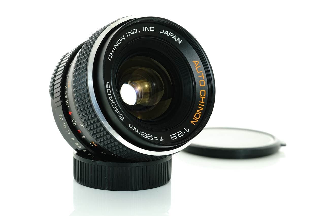 Chinon Chinon 28mm f2.8 heritage lens body