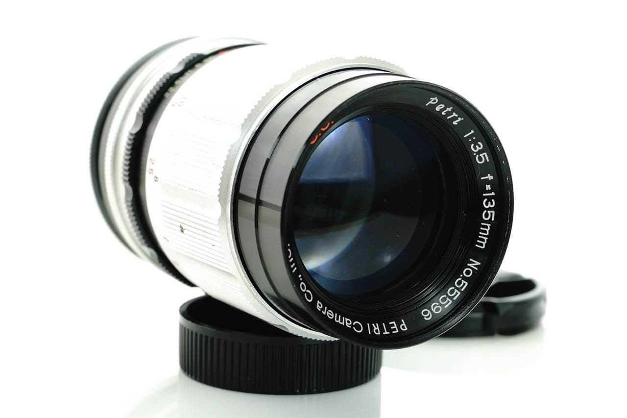 Petri Petri 135mm f3.5 heritage lens body