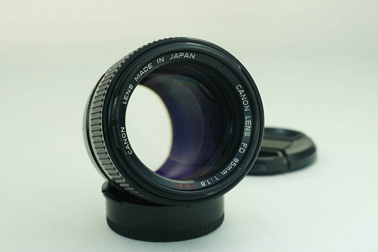 Canon Canon 85mm f1.8 heritage lens body