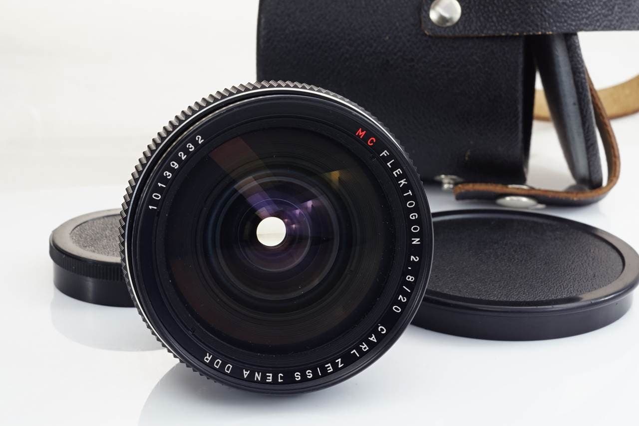 Carl Zeiss Carl Zeiss Flektogon 20mm f2.8 heritage lens body