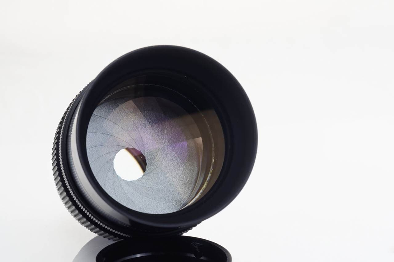 Pentacon Pentacon 135mm f2.8 heritage lens body