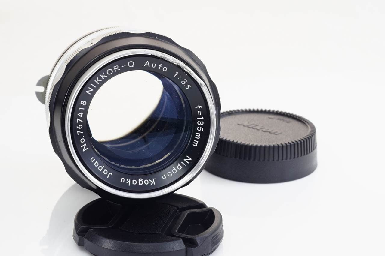 Nikon Nikon 135mm f3.5 heritage lens body