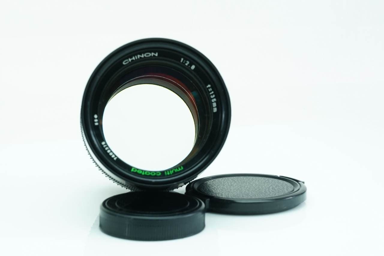 Chinon Chinon 135mm f2.8 heritage lens body