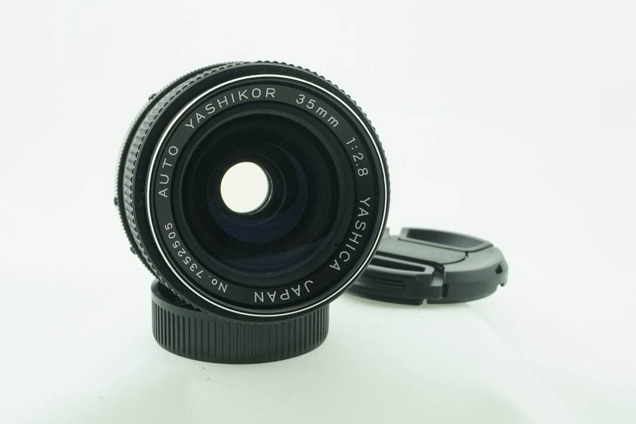 Yashica Yashinon-DX 35mm f2.8 heritage lens body