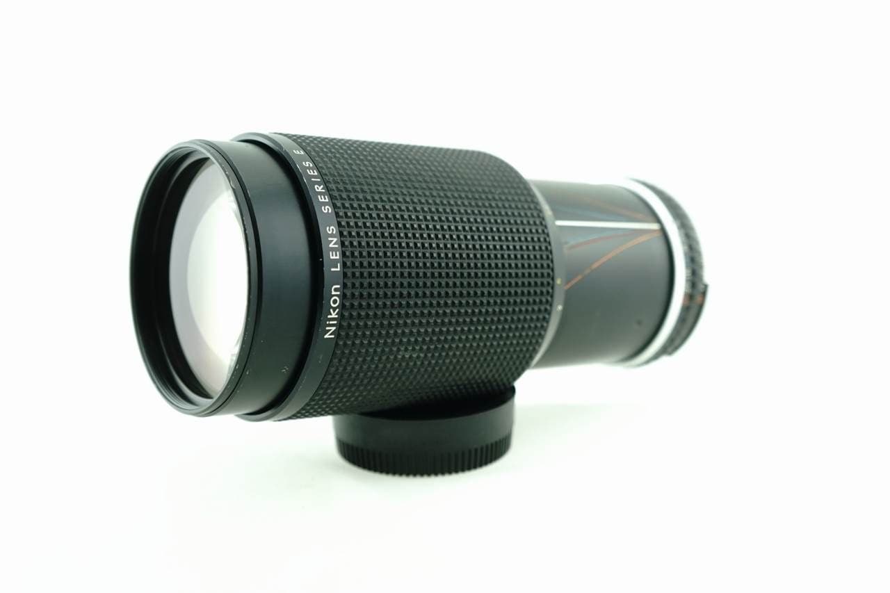 Nikon Nikon 70-210mm f4 heritage lens body