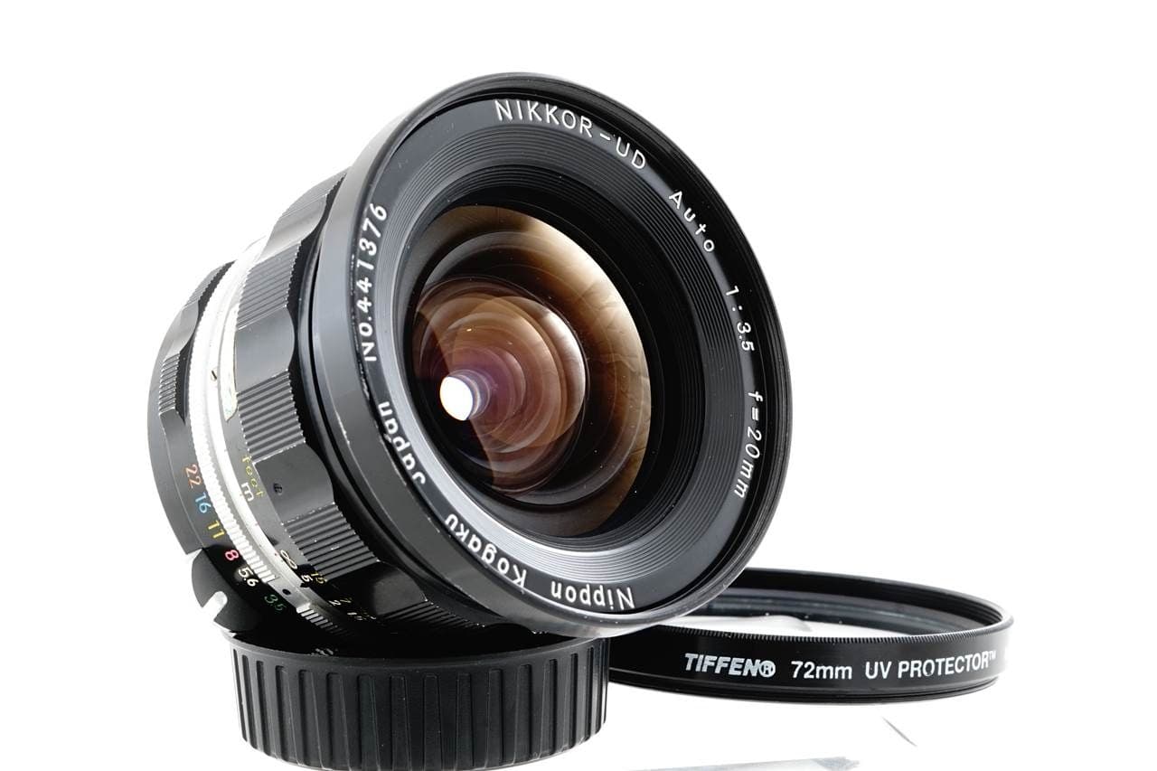 Nikon Nikon 20mm f4 heritage lens body